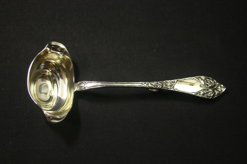 Opphøiet rose sauseskje med krok 2