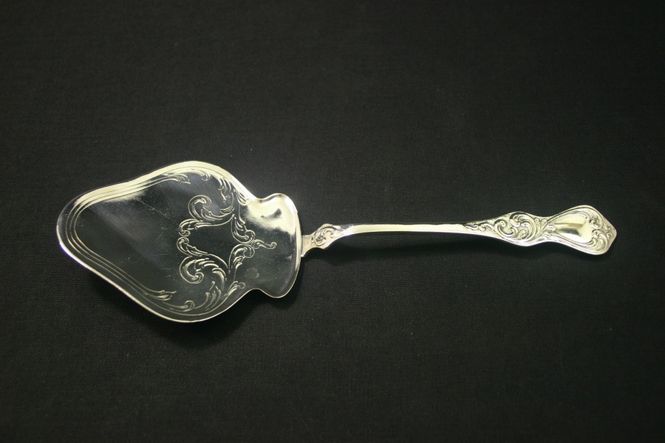 Hovedbilde National Rokokko serveringsspade