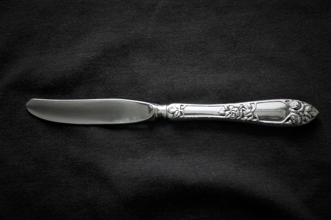 Hovedbilde Opphøiet rose liten spisekniv med langt skaft